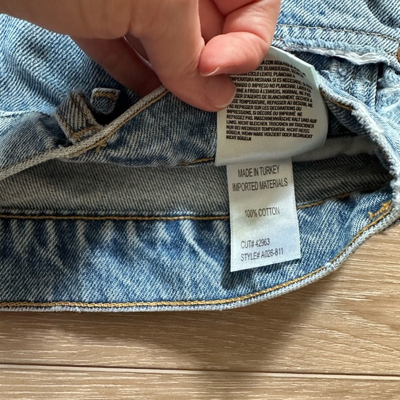 Agolde women’s shorts - Picture 4 of 5